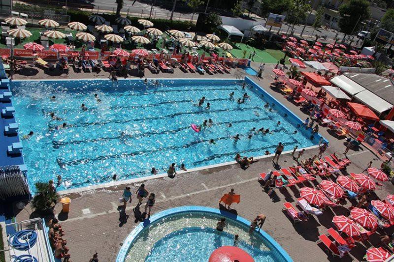 Hotel Vera Riccione Dış mekan fotoğraf