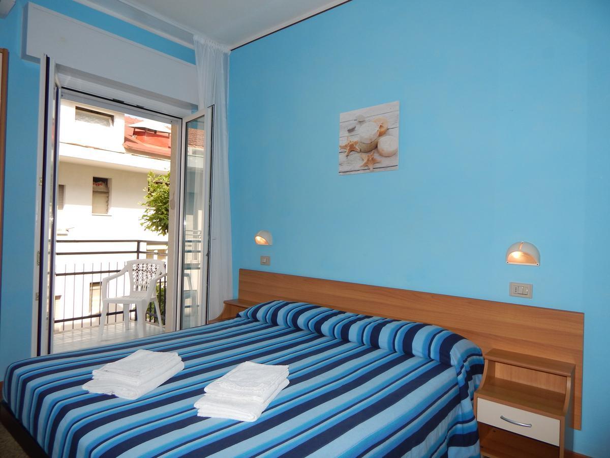 Hotel Vera Riccione Dış mekan fotoğraf