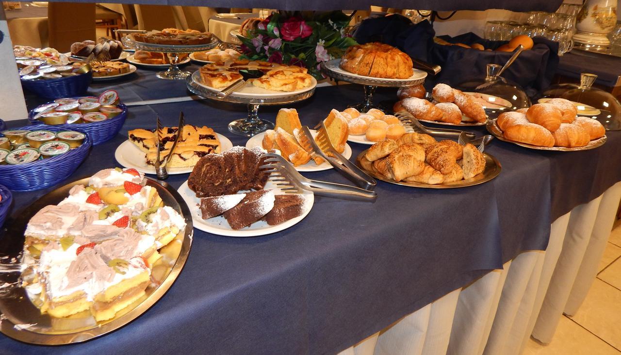 Hotel Vera Riccione Dış mekan fotoğraf
