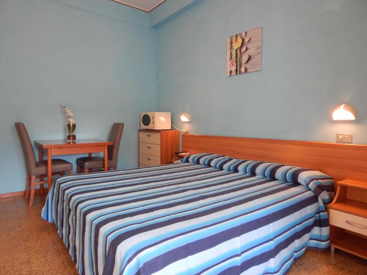 Hotel Vera Riccione Dış mekan fotoğraf